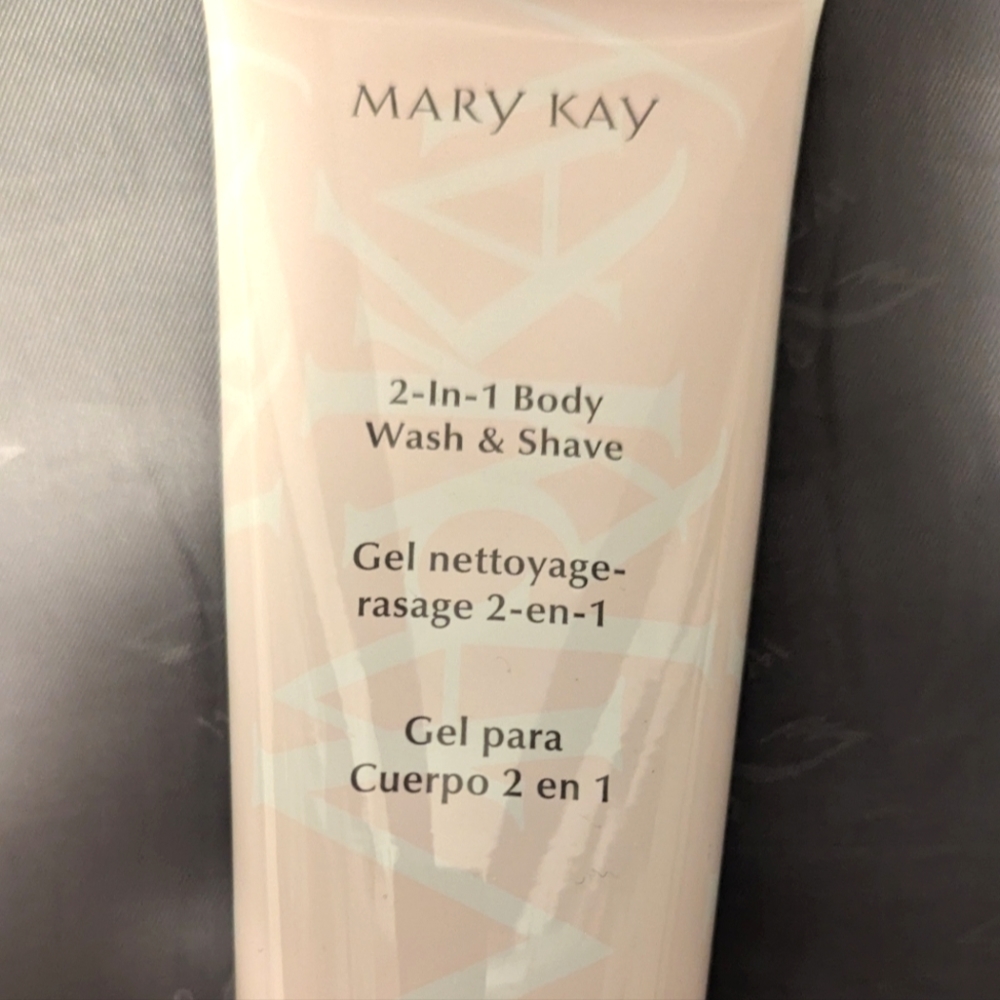 Mary Kay 2 in 1 body wash & shave